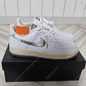 나이키 에어포스 1'07 LX 화이트스모키그레이 힙합50주년 285 새상품