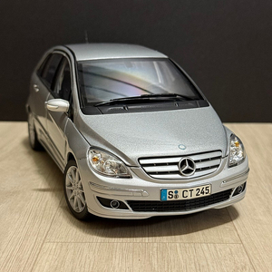 1:18 1/18 교쇼 벤츠 b클래스, 마이스토 sls amg 다이캐스트 일괄판매합니다.