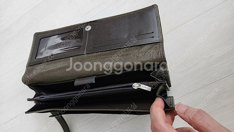 Y'SACCS 가죽 파우치 손가방--1