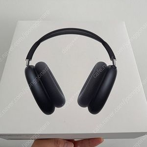 애플 에어팟맥스 C타입 신형 블랙색상 미개봉 새상품 판매합니다.