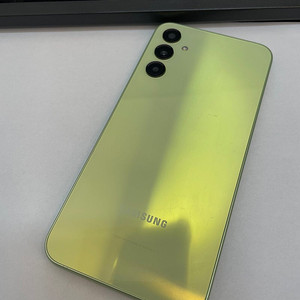 갤럭시A24 그린 128GB 무잔상 상태좋은 중고15만팝니다.