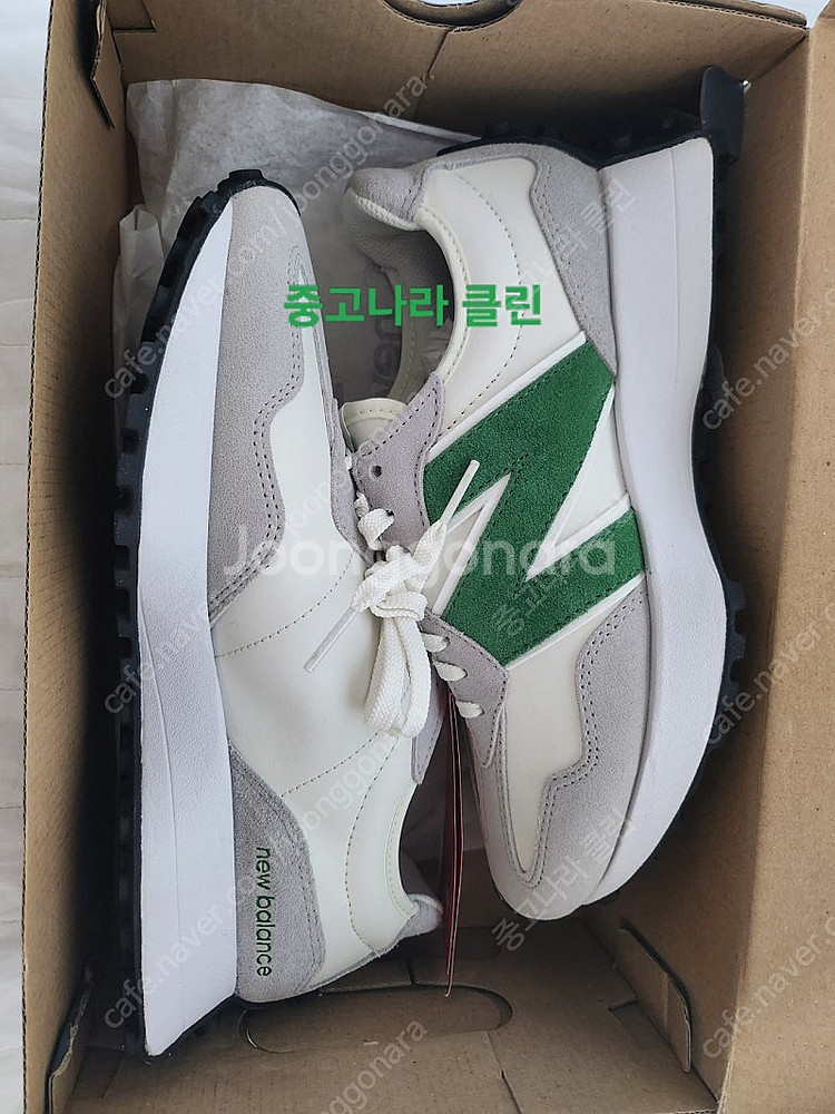 뉴발란스 327 그린 250사이즈 뉴발327 (새상품)--1