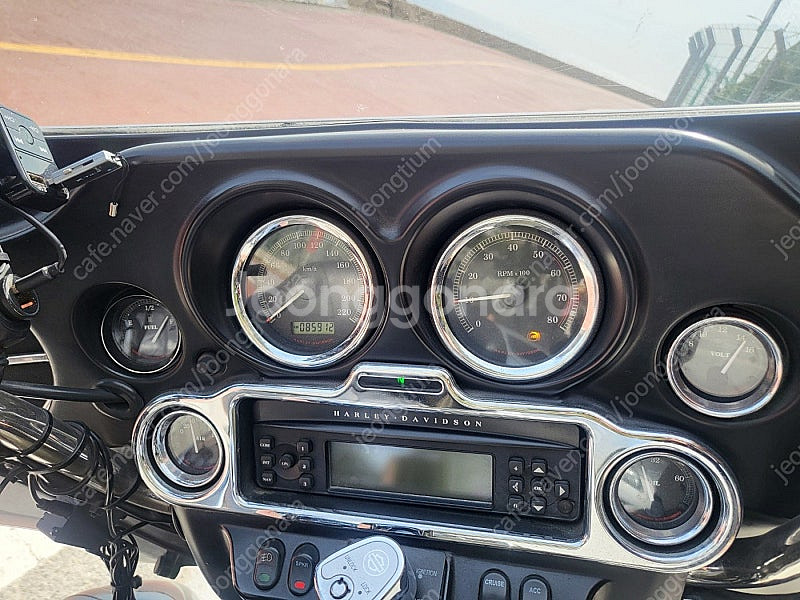 할리데이비슨 울트라 스폐셜 1600cc 판매 합니다--3