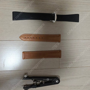 오메가 문워치 정품 러버 스트랩, 가죽 스트랩 및 호로픽스 플라이어 판매합니다. (내용필독)