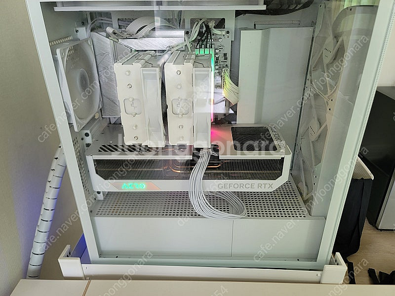 4080SUPER 7800x3D 본체 판매합니다--0