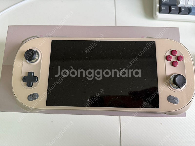 아야네오2 레트로파워 32램/2테라 팝니다--0