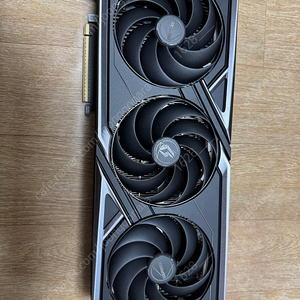 [Colorful] iGame 지포스 RTX 5080 Vulcan OC D7 16GB 팝니다