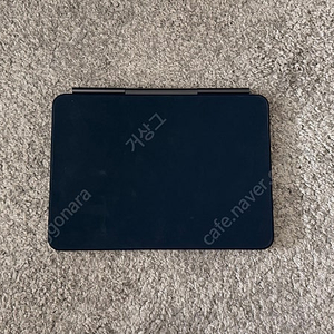 애플 아이패드 프로 M4 11 1T Wifi 실버 + 매직 키보드 스페이스 블랙 판매합니다.