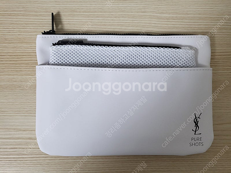 정품) 새상품 입생로랑 화이트 파우치 (코스메틱)--2