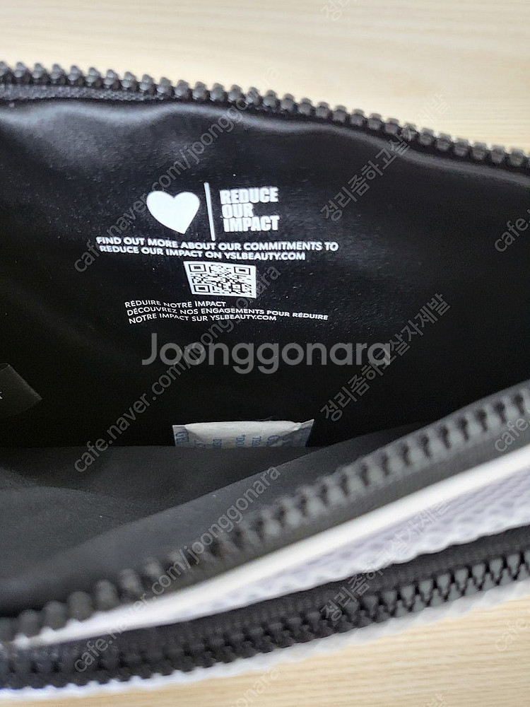 정품) 새상품 입생로랑 화이트 파우치 (코스메틱)--4