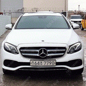 벤츠 E클래스 중고 벤츠 중고 승용차 흰색 2020년식 57,167km E220d 아방가르드 개인사업자 세금감면