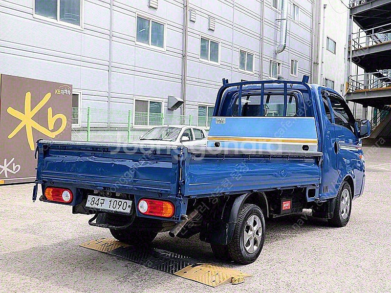 중고트럭 매매 중고화물차매매 파란색 2019년식 86,...--4