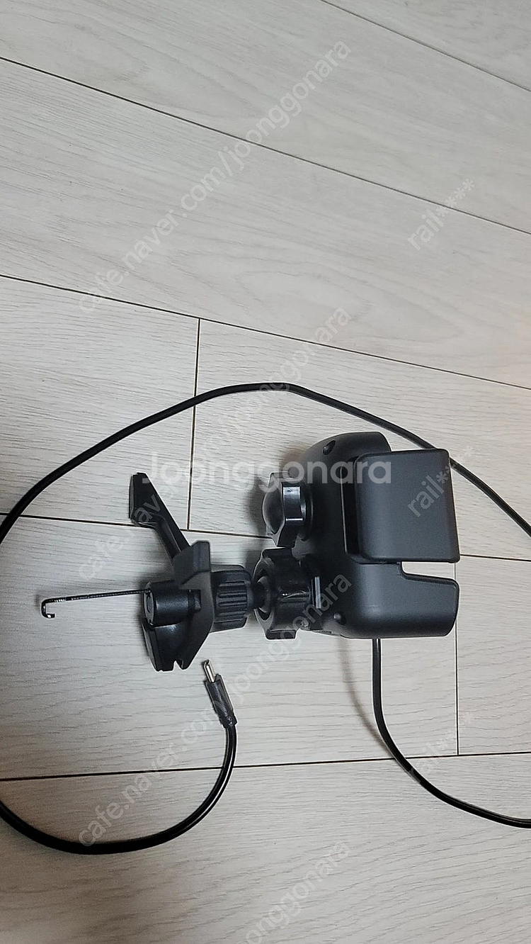 자동차 핸드폰 충전거치대--1