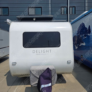 딜라잇 350 카라반