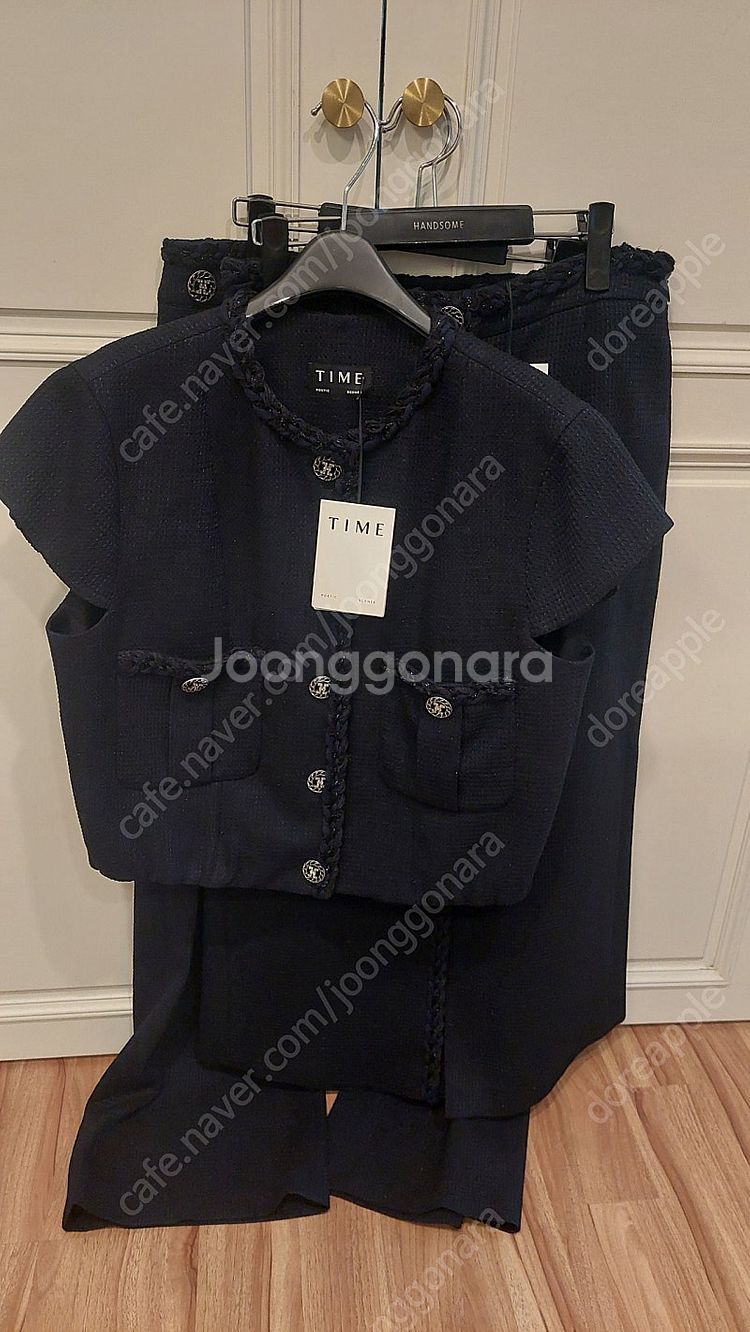 한섬 타임 [새옷] 브레이드 라인 글리터 스커트--1