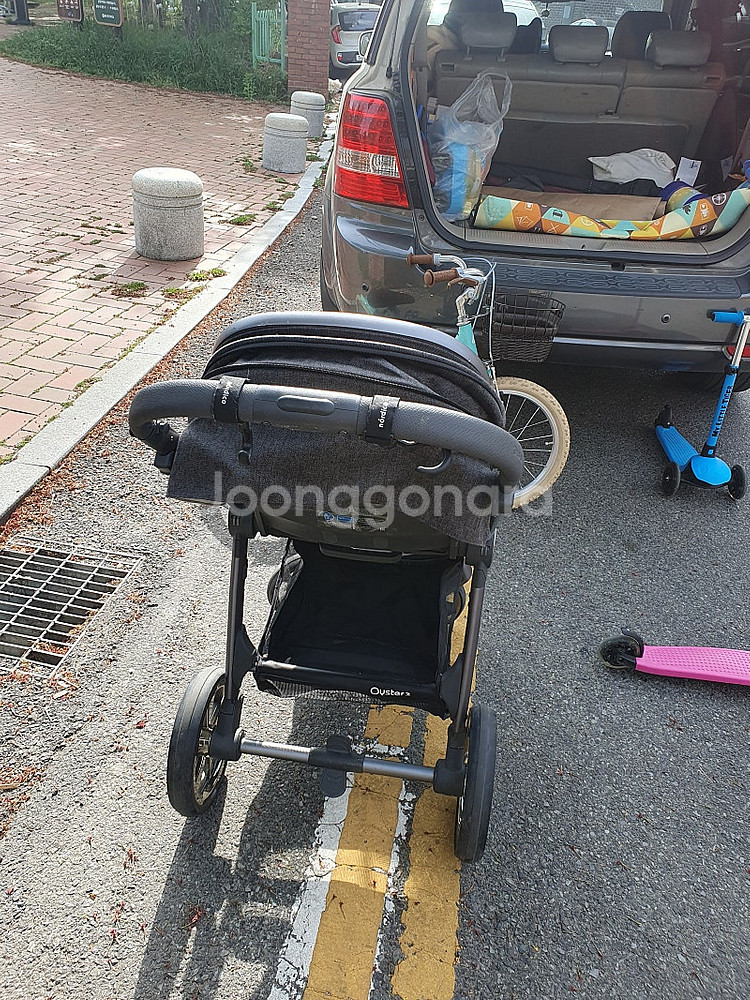 아기 유모차 판매합니다.--0