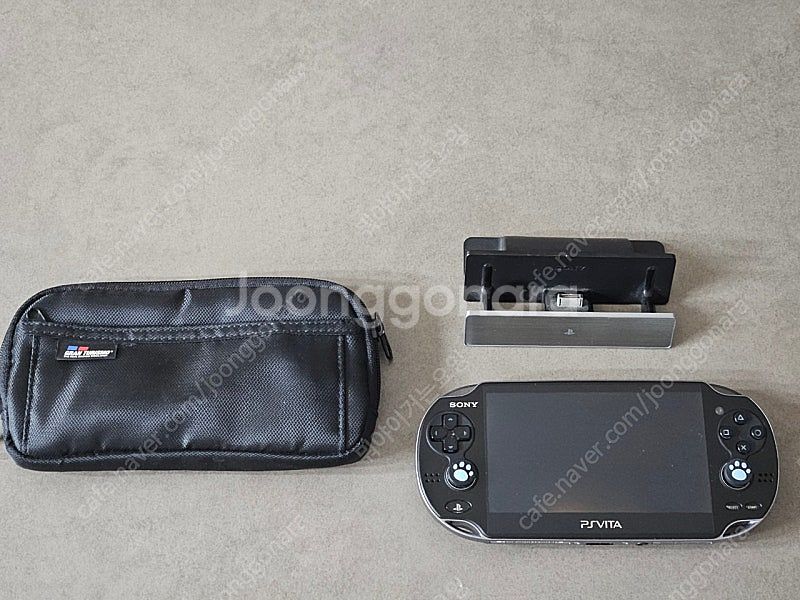 PSVITA 1세대 판매합니다--0