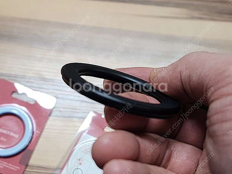 맥세이프 자석 벽 월 스마트 폰 거치대--1