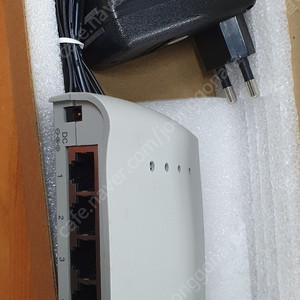 멀티포트 허브입니다. 오디오 연결해서 사용.