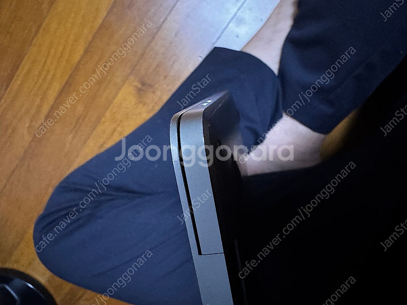 Macbook Pro M1 13인치 70만원 판매--7