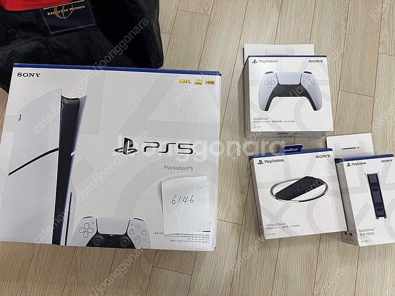 플스5 PS5 디스크 슬림 에디션+듀얼센스2대올립니다--1