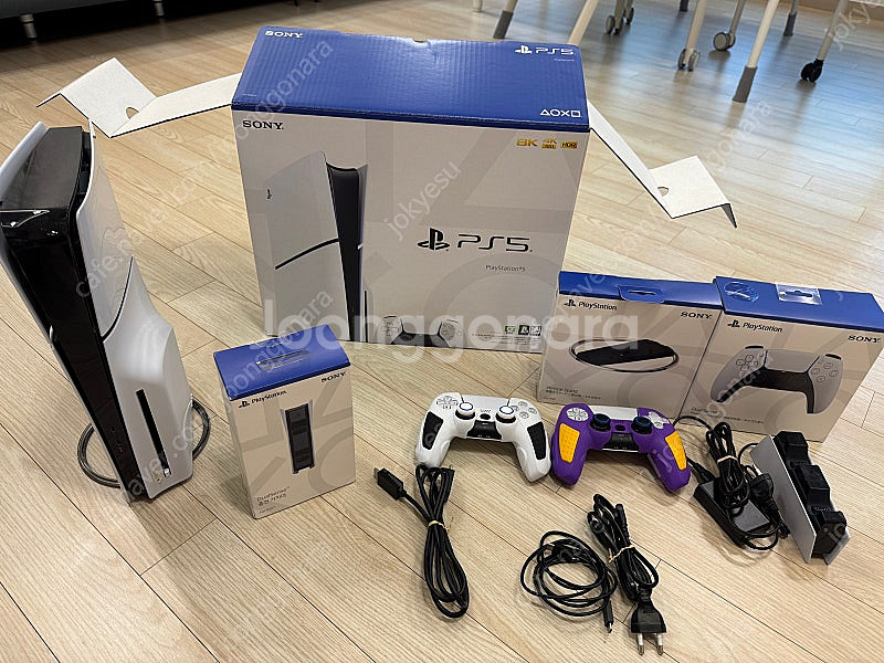 플스5 PS5 디스크 슬림 에디션+듀얼센스2대올립니다--2