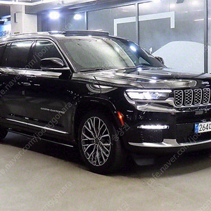 지프 그랜드체로키 중고 3.6L 서밋리저브 검정 2023년 40,911km 그랜드체로키 중고 당일출고가능