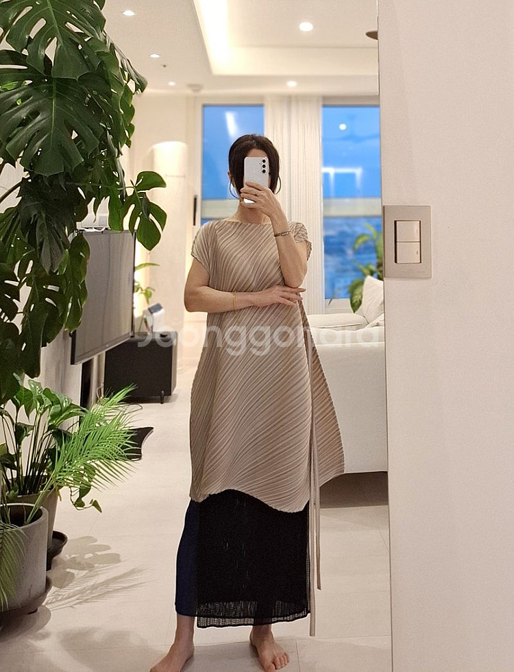 새상품급.바운스 플리츠플리즈 튜닉원피스 그레이지 이세이...--6