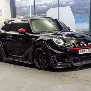 중고 미니쿠퍼 중고 가격 검정색 2019년식 53,533km JCW 중고차 추천