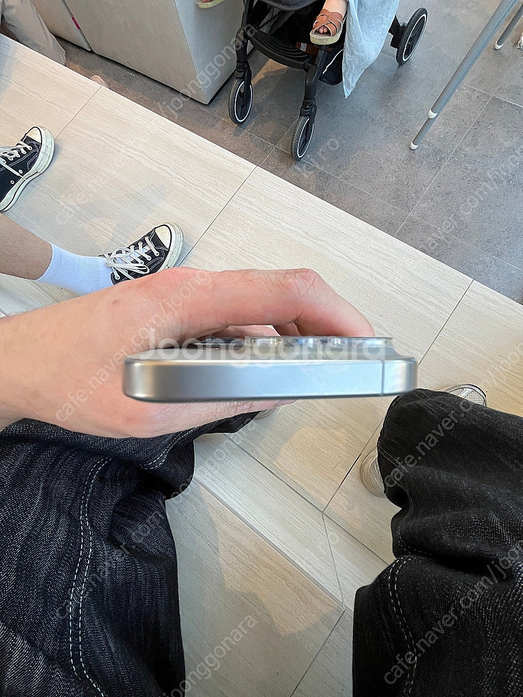 아이폰16프로 네츄럴티타늄 256기가 자급제--5