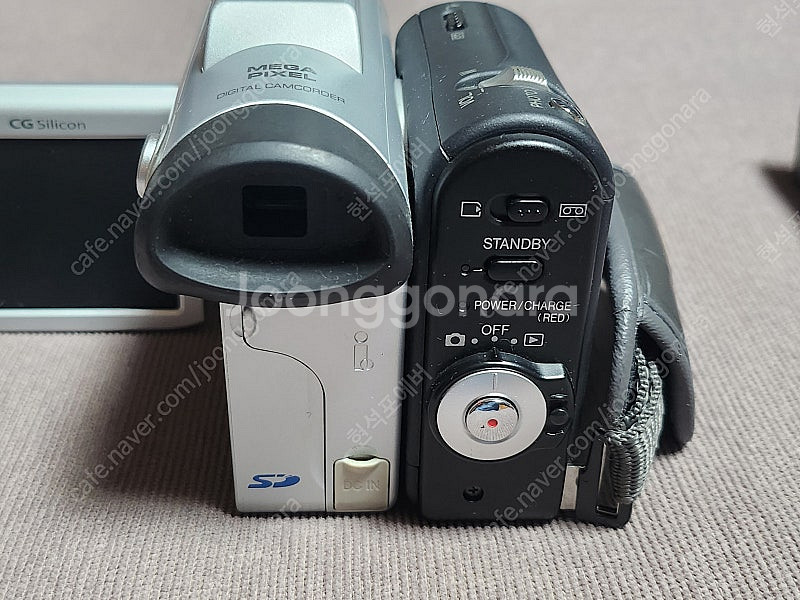 샤프 뷰캠Z 6mm 캠코더 카메라 & FM/AM 라디오...--4