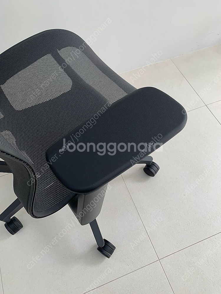허먼밀러 코즘 체어 Herman Miller Cosm--3