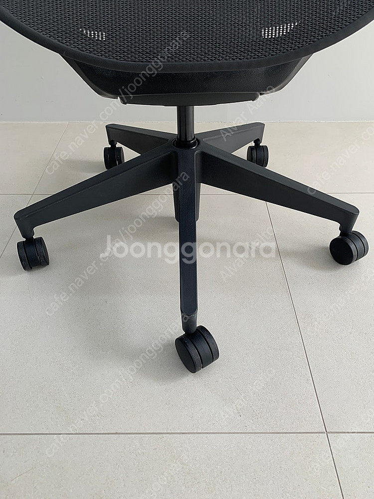 허먼밀러 코즘 체어 Herman Miller Cosm--7