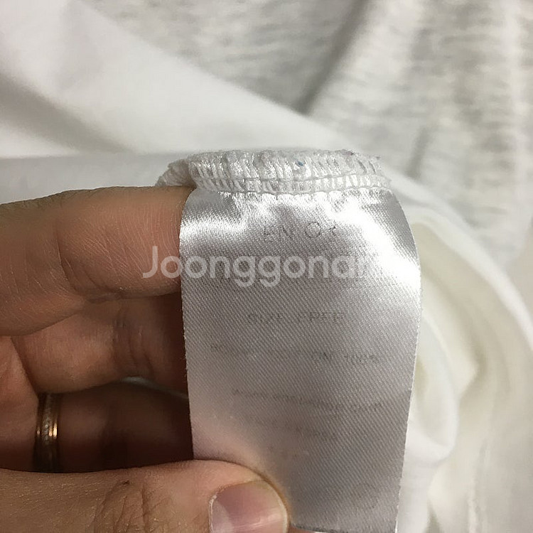 엔오르 슬리브리스 디테일 티셔츠 / 랑방 마인 오브제 ...--3