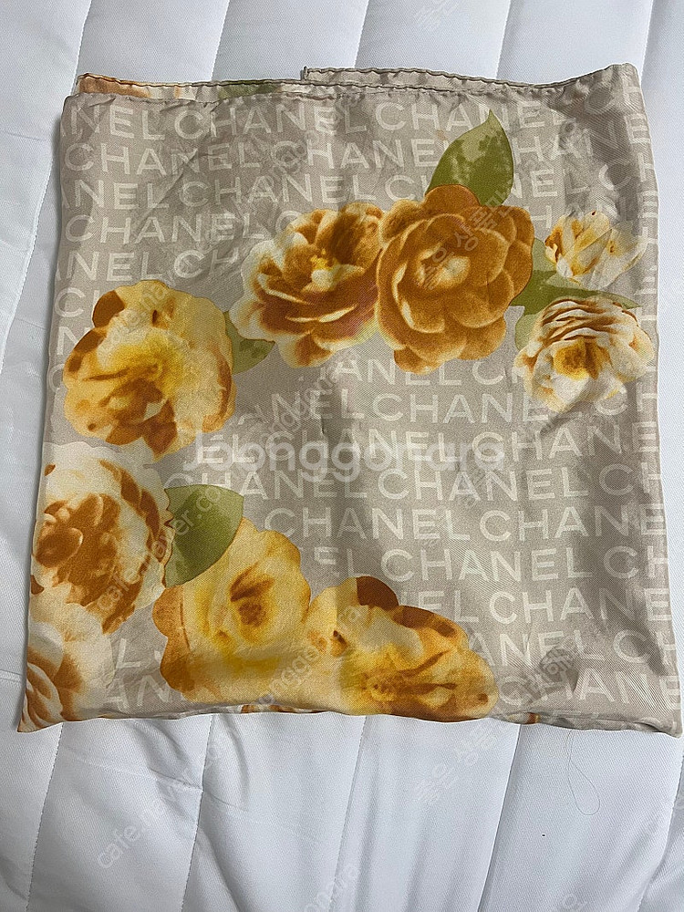 정품 샤넬 실크 까멜리아 스카프--2