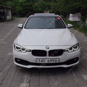 BMW 3시리즈 중고 BMW 320d 중고승용차 3시리즈 중고차 흰색 2017년식 59,912km 320d 중고차카페