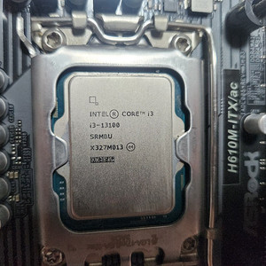 인텔 i3 13100 국내벌크 내장그래픽 O
