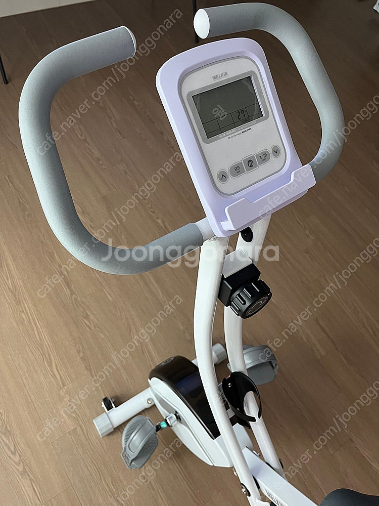 멜킨 실내자전거 화이트--2