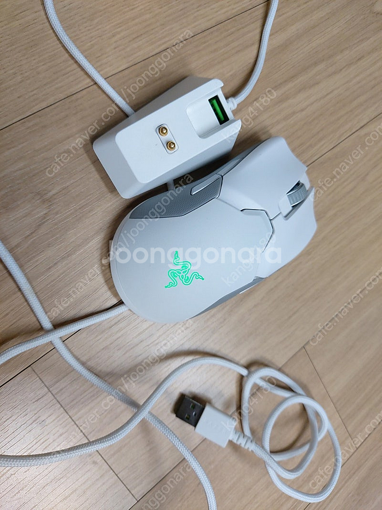 레이저 바이퍼 얼티메이트 무선 마우스 판매합니다--0