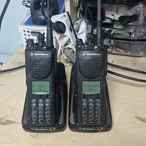 모토로라 업무용 무전기 xts-3000 2대 부품용 판매