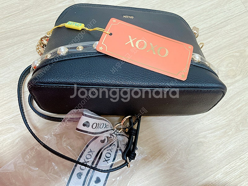 [새상품] XOXO 진주장식 소가죽 크로스백 넘나 예쁨--5