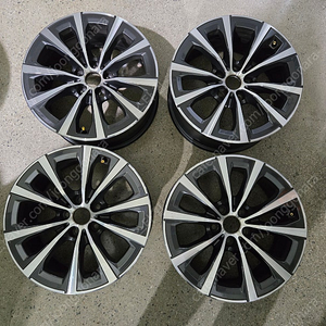 bmw g20 775M 3시리즈 17인치 순정휠 대품판매20만원
