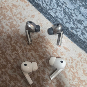 버즈3프로 오른쪽,왼쪽 각개 팝니다.