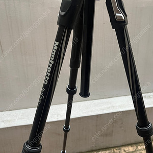 맨프로토 비프리 라이브 삼각대 팝니다
