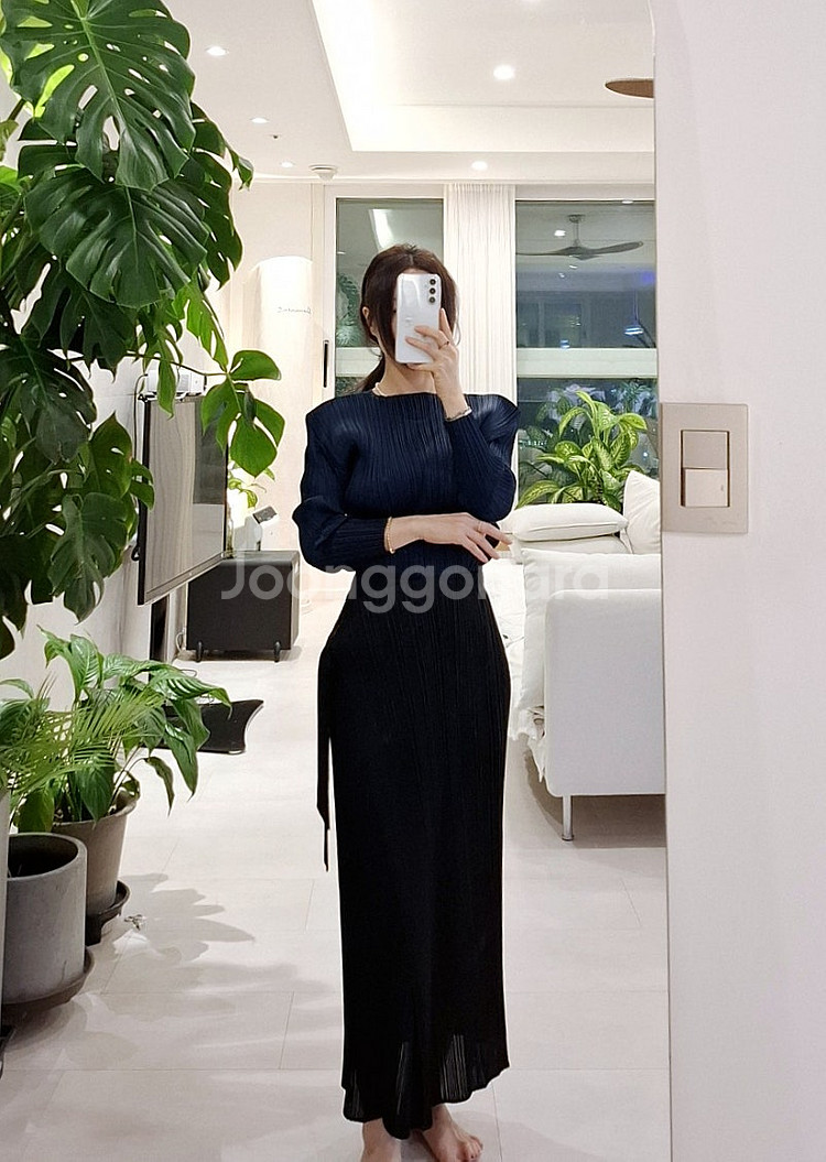 새상품급.플리츠플리즈 딥잉크 탑 이세이미야케--8