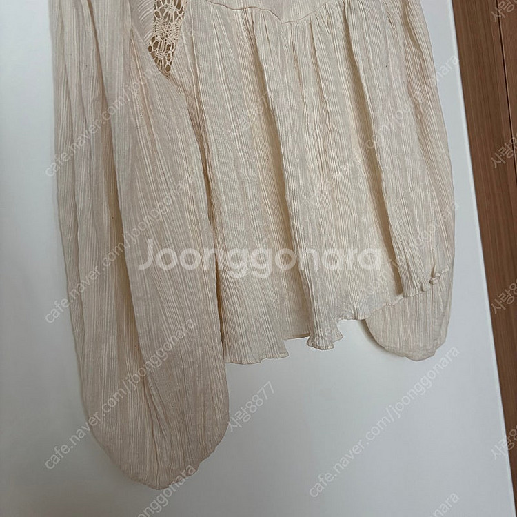 위드윤 제작 플리츠 벌룬소매 마랑스타일 블라우스 출근룩 하객룩--7