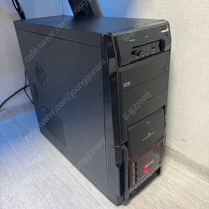 그래픽카드만 없는 i7-7700 본체 팝니다