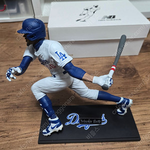 MLB피규어 LA다저스 무키베츠 12인치 야구선수 피규어 판매합니다. (가격인하)