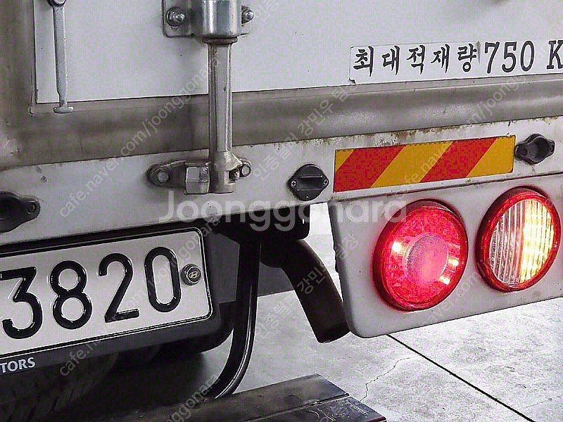 중고 봉고3 윙바디 1톤 킹캡 흰색 2019년식 1.0...--9