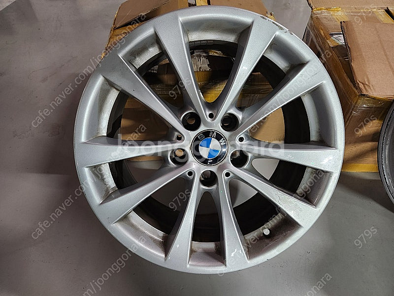 bmw 3gt 17인치 기본휠 판매합니다--1